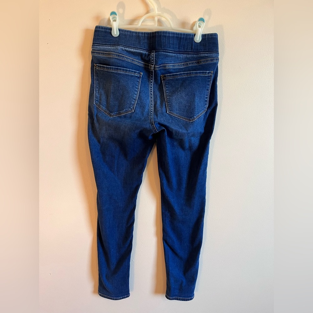 Old Navy Rockstar Pull On Jeans